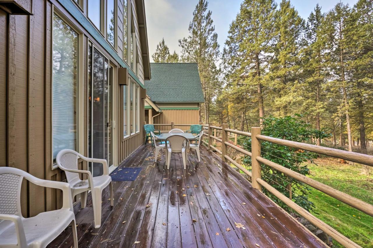 Chalet At Running Y Resort With Wraparound Deck! クラマス・フォールズ エクステリア 写真